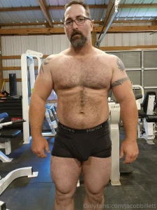 People were thinking i was freeballing today on the treadmill on part 1