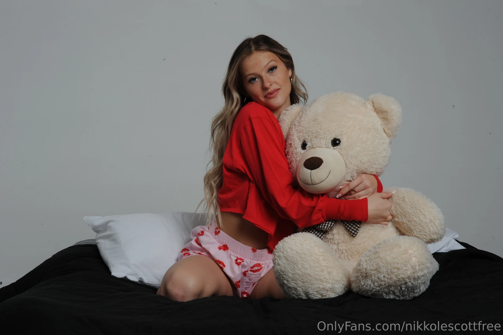 Just a girl her favorite teddy and a little mischief between the part 8 