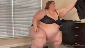 Supersized bridesmaid - 12 47 min - 12 this video is sold for 15 on my