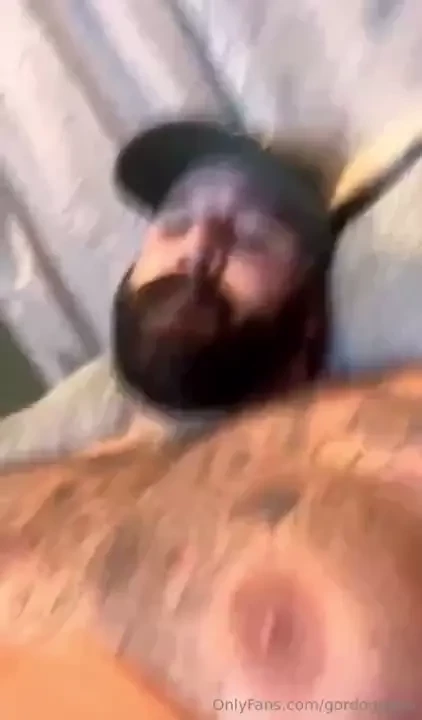 U like this boy this vid of my most recent live went out last night 