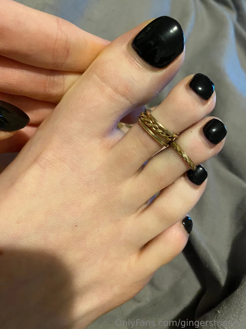 Getting my super cute long toes black again for my next pedi accepting part 2 