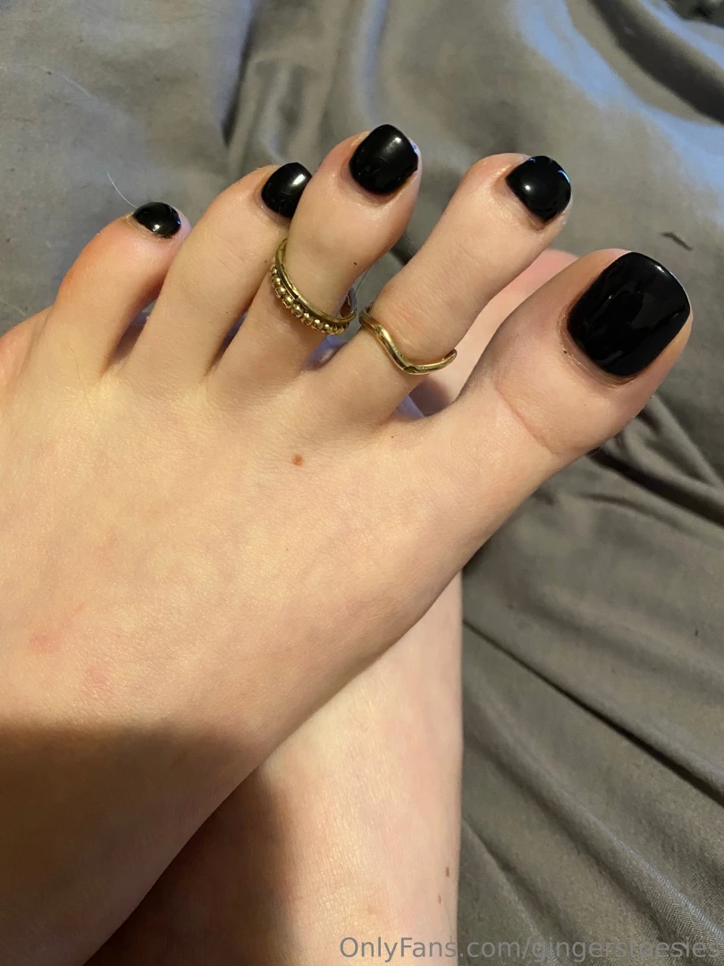 Getting my super cute long toes black again for my next pedi accepting part 1 