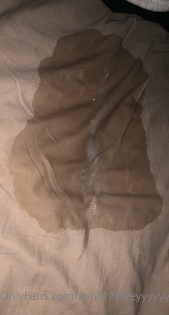 My toy made me cum and squirt so much part 1 