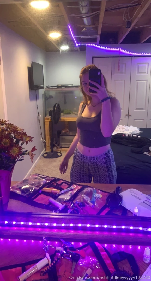 5 tip gets you a brand new 15 minute video of me taking dick in the 