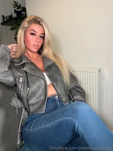 Not even tryin and still lookin like trouble