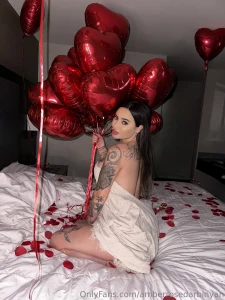 Valentine s day content being posted all night