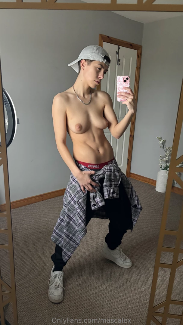 I loved this cute little outfit would ve looked better on your bedroom 