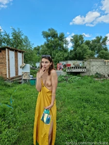 A huge gallery of me taking a naughty walk in a public park subscribe part 8