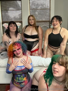 Can you handle five babes at once
