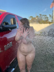 Happy hump day stay hydrated sending the rest of this set soon part 2