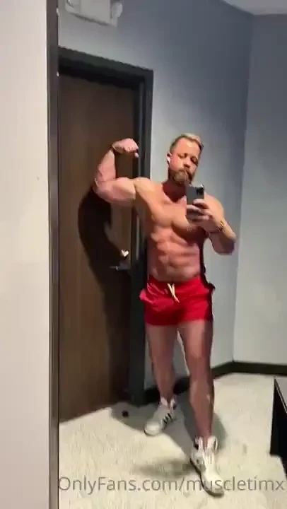 Who wants to rub these muscles down i m wrecked from training like a 