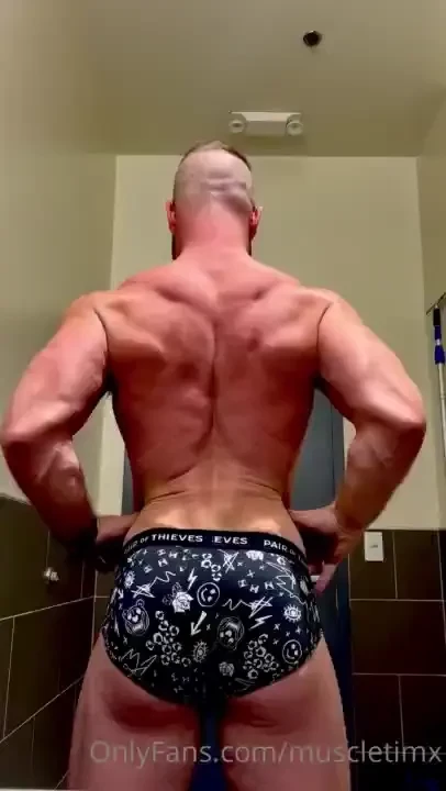 Happy belated flexfriday these lats took a real punishment yesterday 