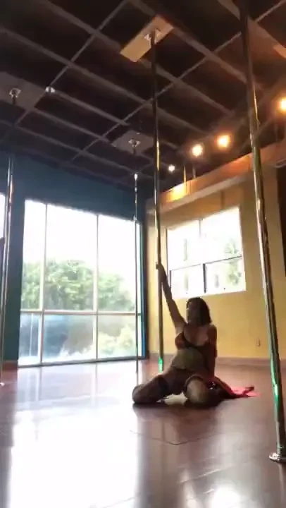 Go faster striptease 