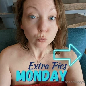 Monday extra pics making mondays better with an extra set of sexy pics part 5