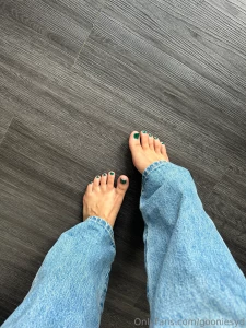 Who s sticking my fresh pedi in their mouth first part 1