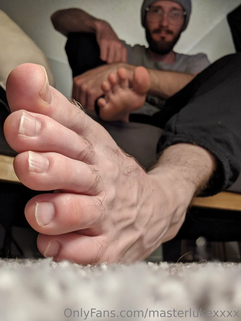 Just accept it you re addicted https onlyfans com footgodlukexxxx 