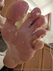 Just finished a fun banana crushing video on my new feet related part 2