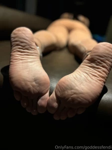 It takes less than a second to tap the heart if you like my soles what part 1