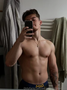 I know i said no photos on this account but if they re about me do you