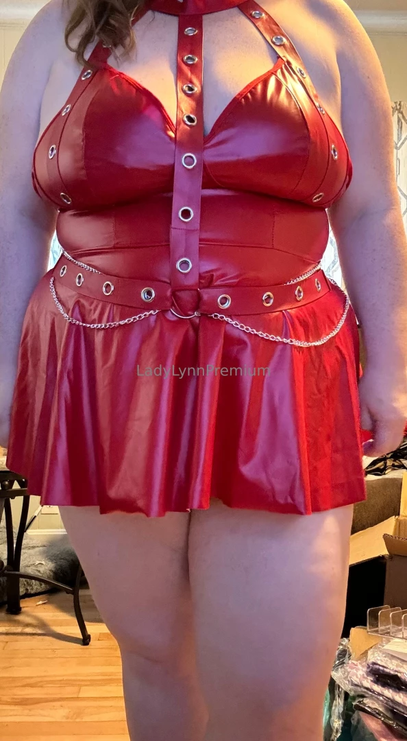 Some random pics - i got some new items and tried and on yesterday part 3 