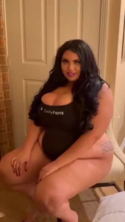 Can i be your 375lb fantasy girl 