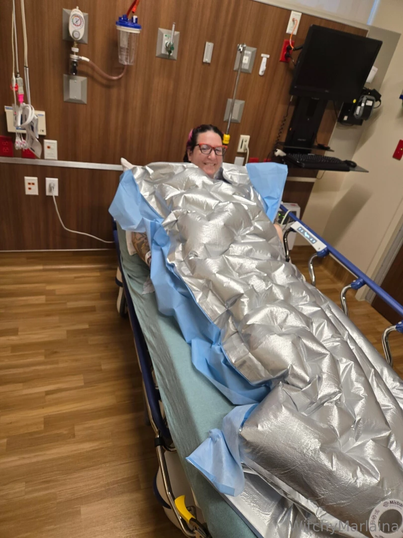 My first surgery of 2025 went well i m home and recovering nicely 