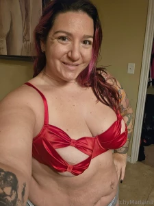 Happy valentines day loves who wants to unwrap me part 2