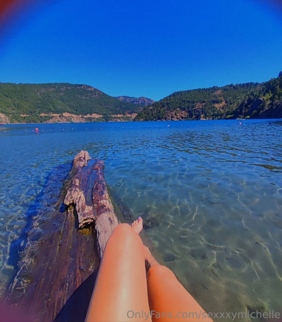 Paradise on my feet 