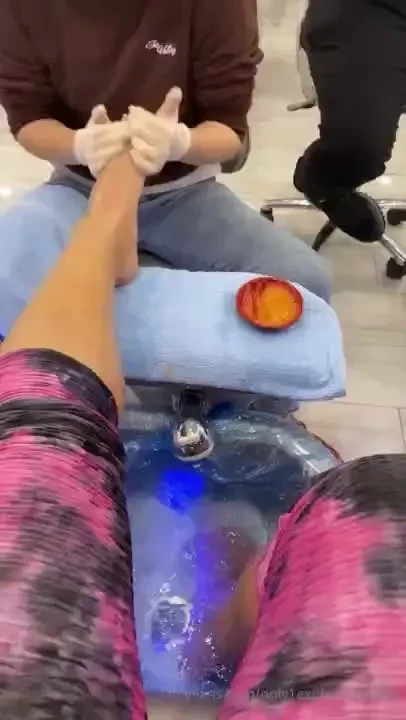 Pedi day is always a great day loving this new pink in me 