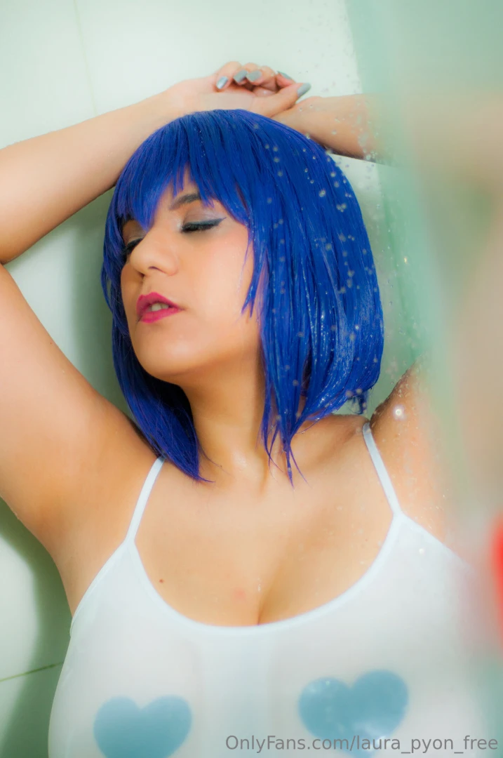 What would you do to me in the shower more pics like this on 