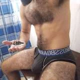 giant_in_briefs_free