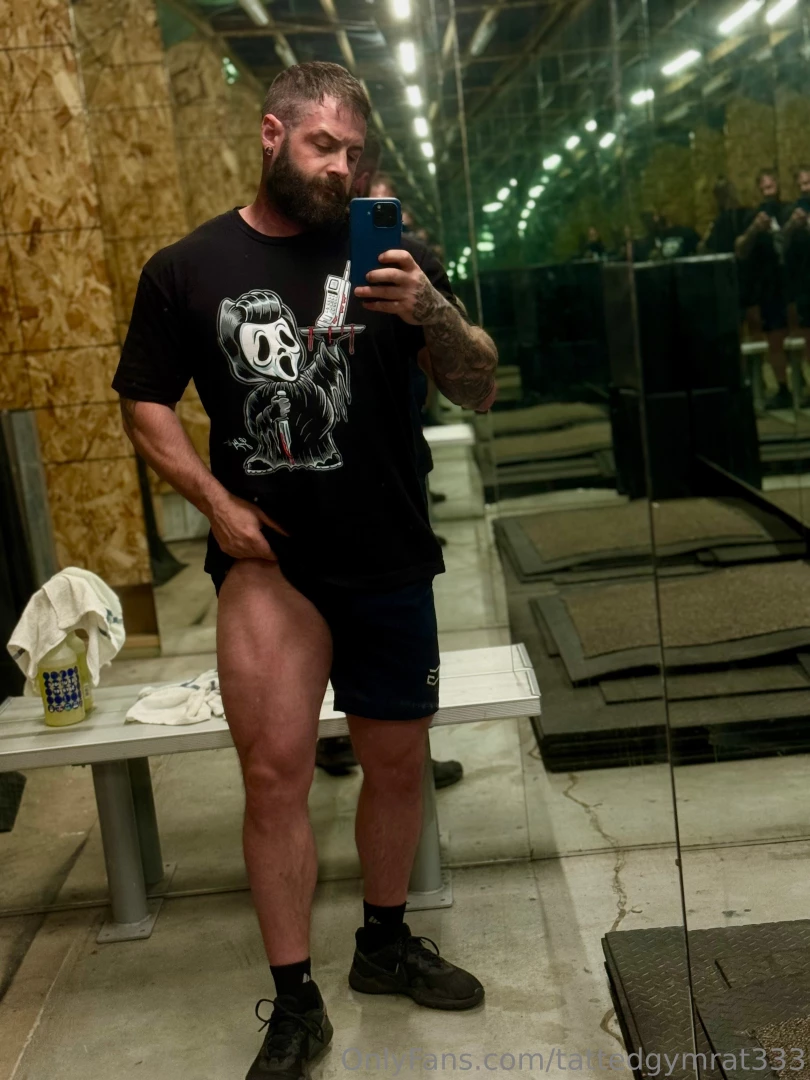 Post gym tanning and selfies tip this post if you want the pics 
