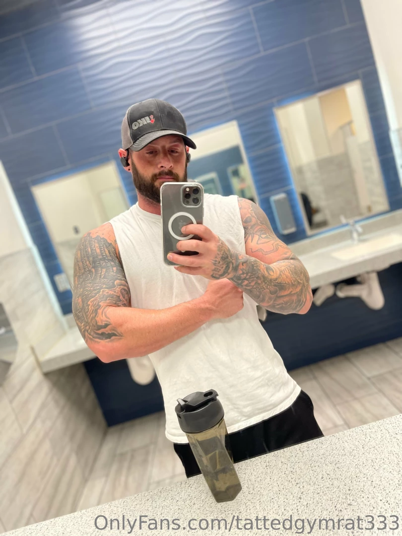 Feeling that pump before and after the gym 