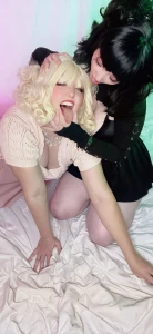 Been sitting on this set for awhile because it has sooo many pics and