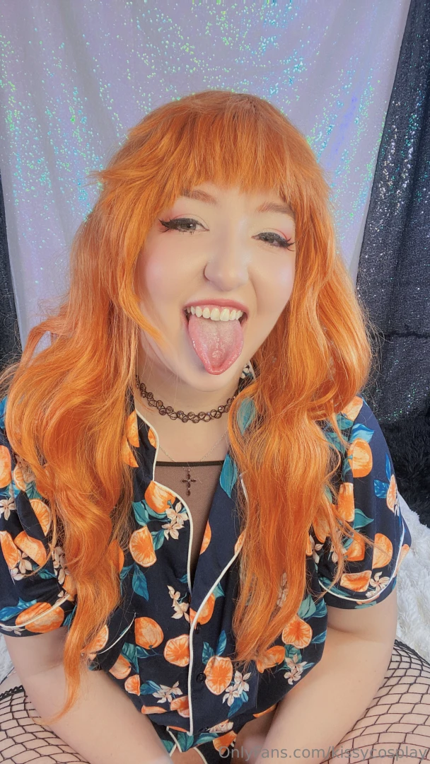 Free pics 3 gonna post the paid half of this set today too but i took 