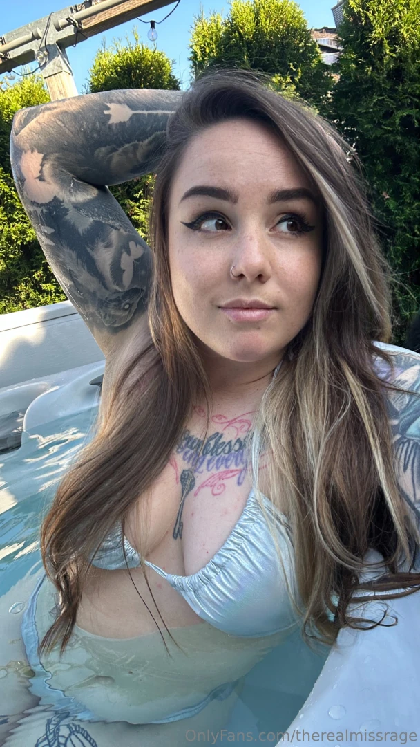 9th of dec i thinks its time to make a winter pool set what do you 