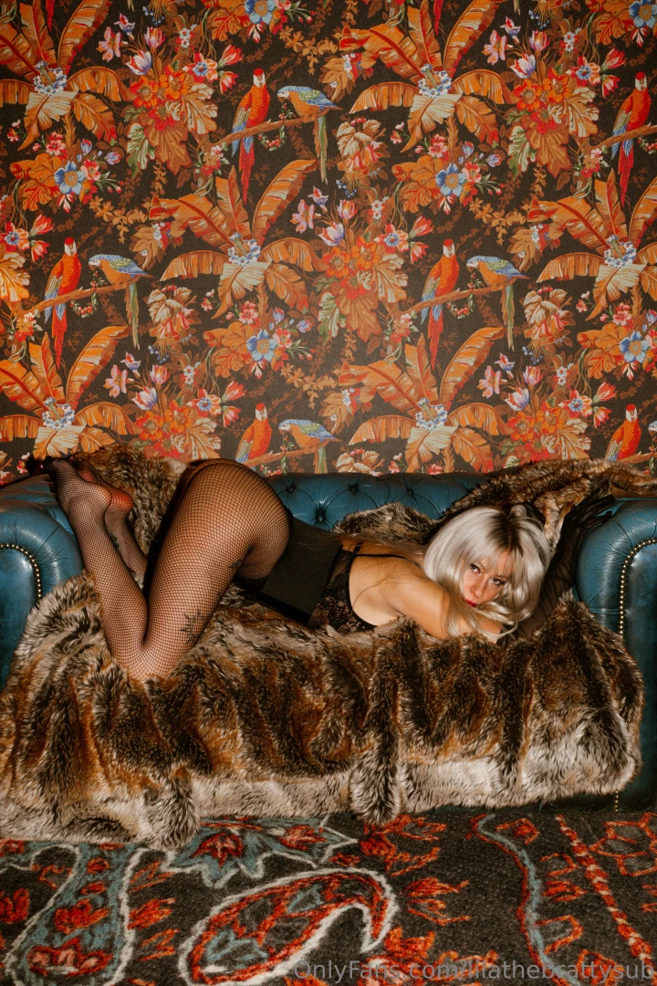 Can i get your attention lets chat 