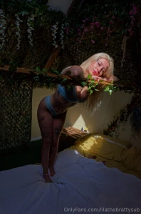 The lighting part 10