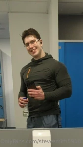 Some recent gym pics lmk ur favorite