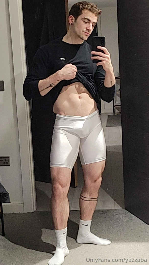 Had a sick leg pump after the gym so i thought i d put these on and part 2 