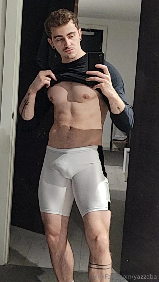 Had a sick leg pump after the gym so i thought i d put these on and part 3 