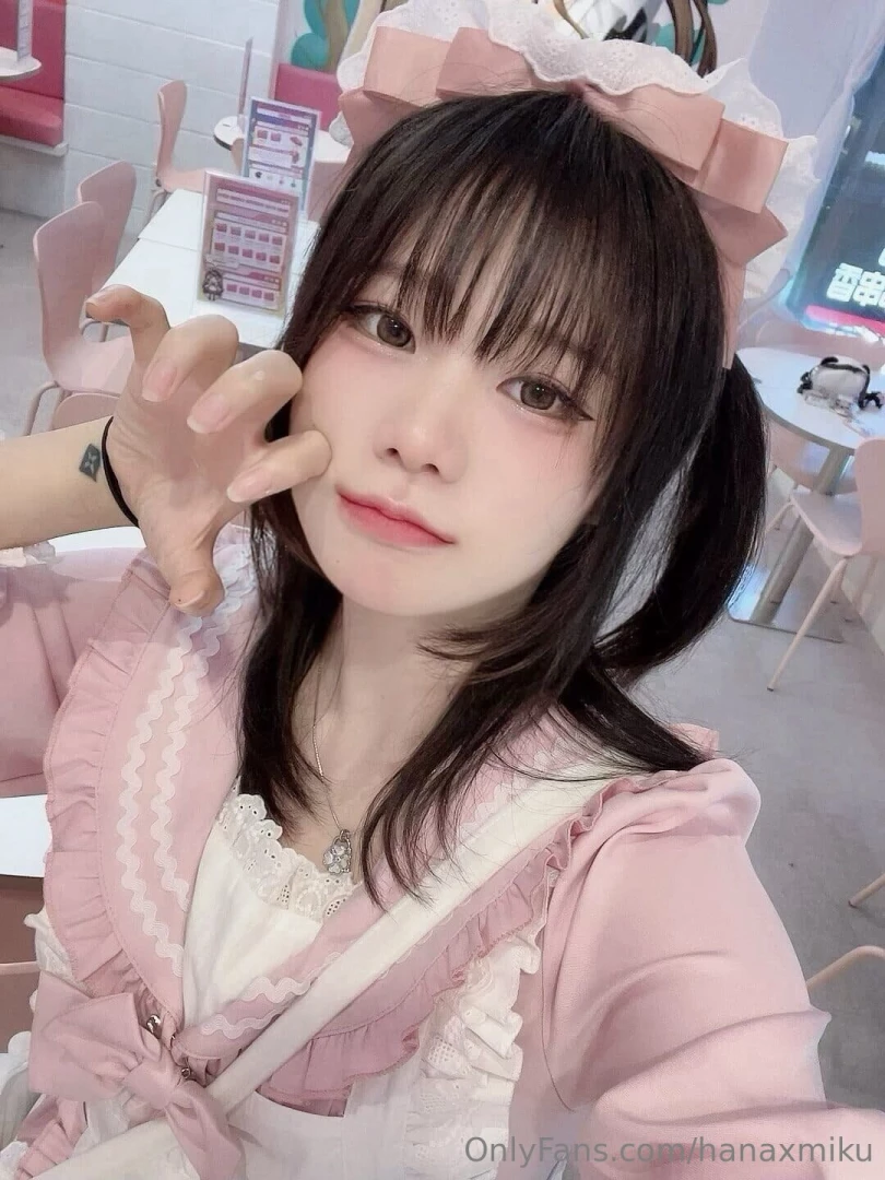 Nooooooo i dont like pink gt lt haha 