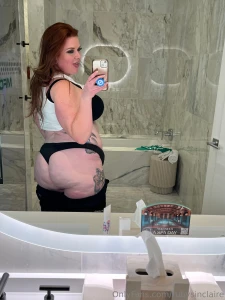 Who doesn t love some good bathroom selfies part 1