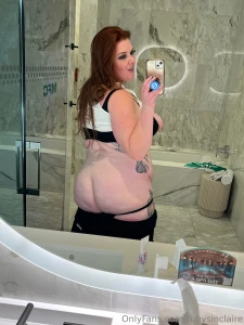 Who doesn t love some good bathroom selfies part 2