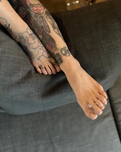 Where s my feet lovers at part 1