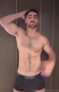 Tip 100 to see the full video of me playin with my meat you will get