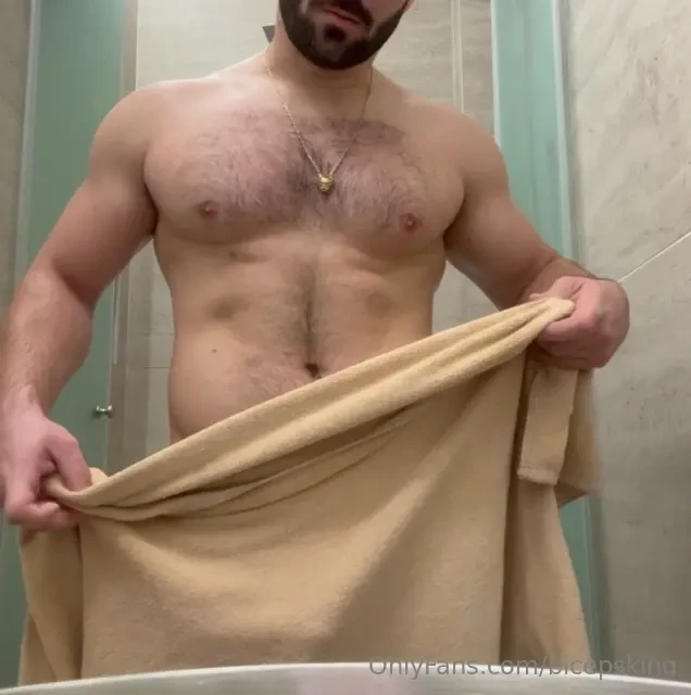 Let s see if one of you is quick enough to make me drop the towel tip 