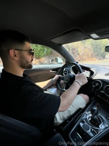 The best way to drive my car is to use another hand