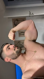 Tilt your head and empty your wallet f4g