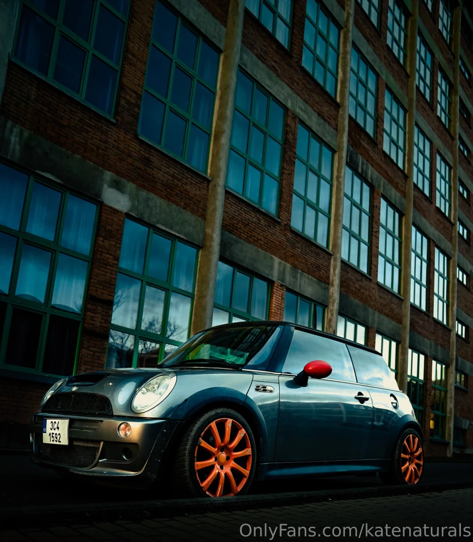 Pond ln v let s bob kem miluji kr sn auta s mr tnost part 1 